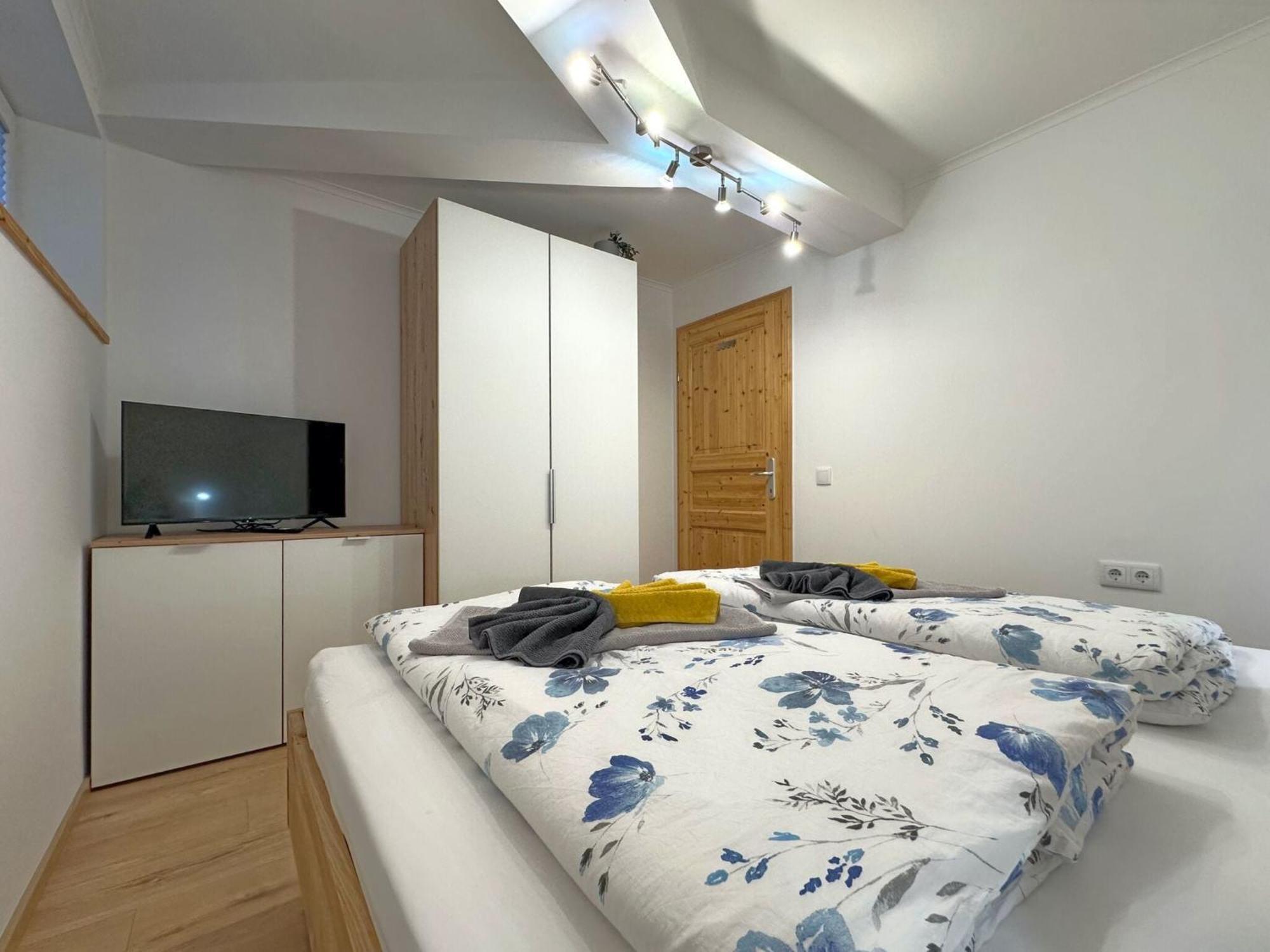 Fantastic Apartment With Terrace Untertauern Buitenkant foto