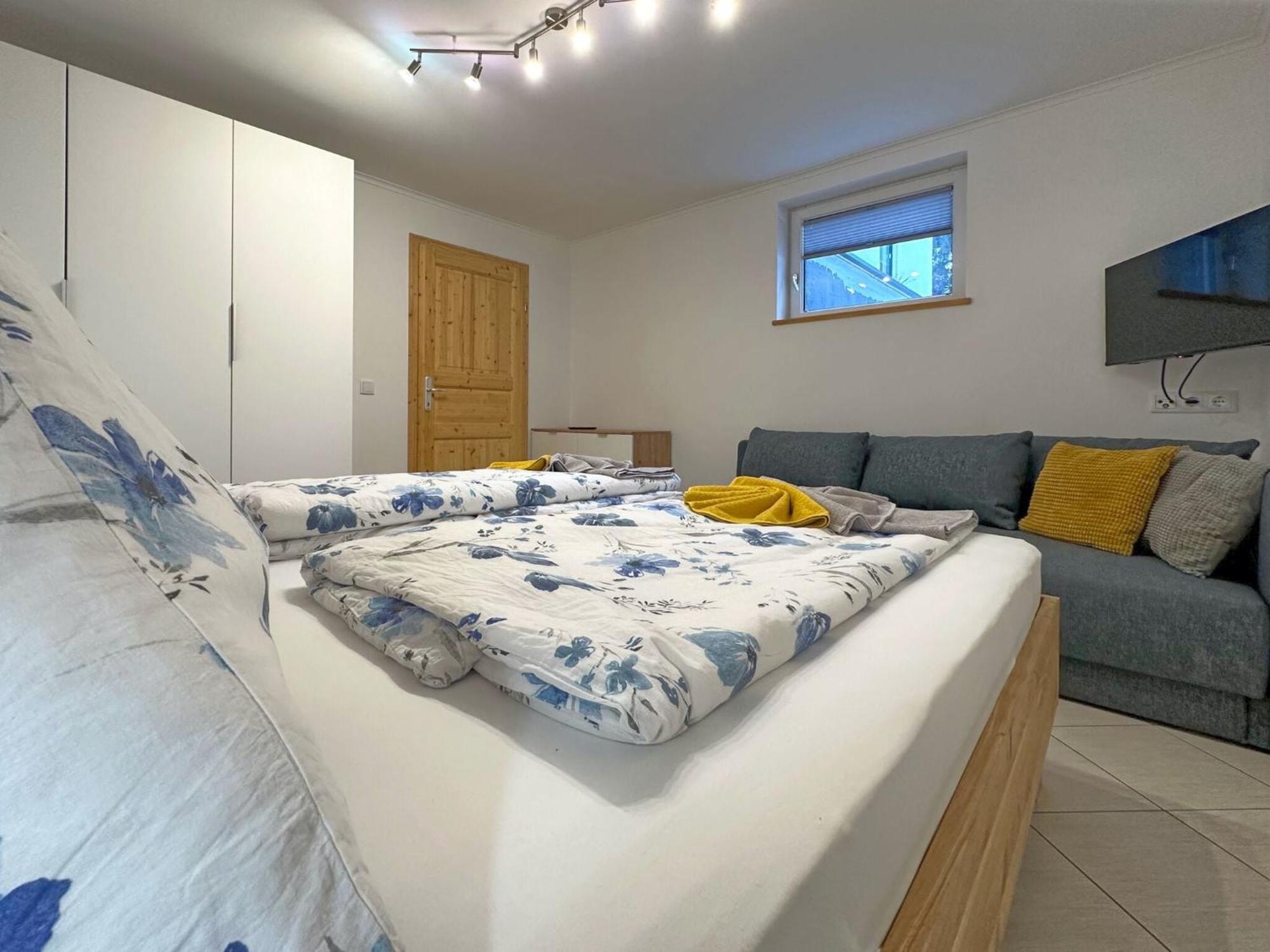 Fantastic Apartment With Terrace Untertauern Buitenkant foto
