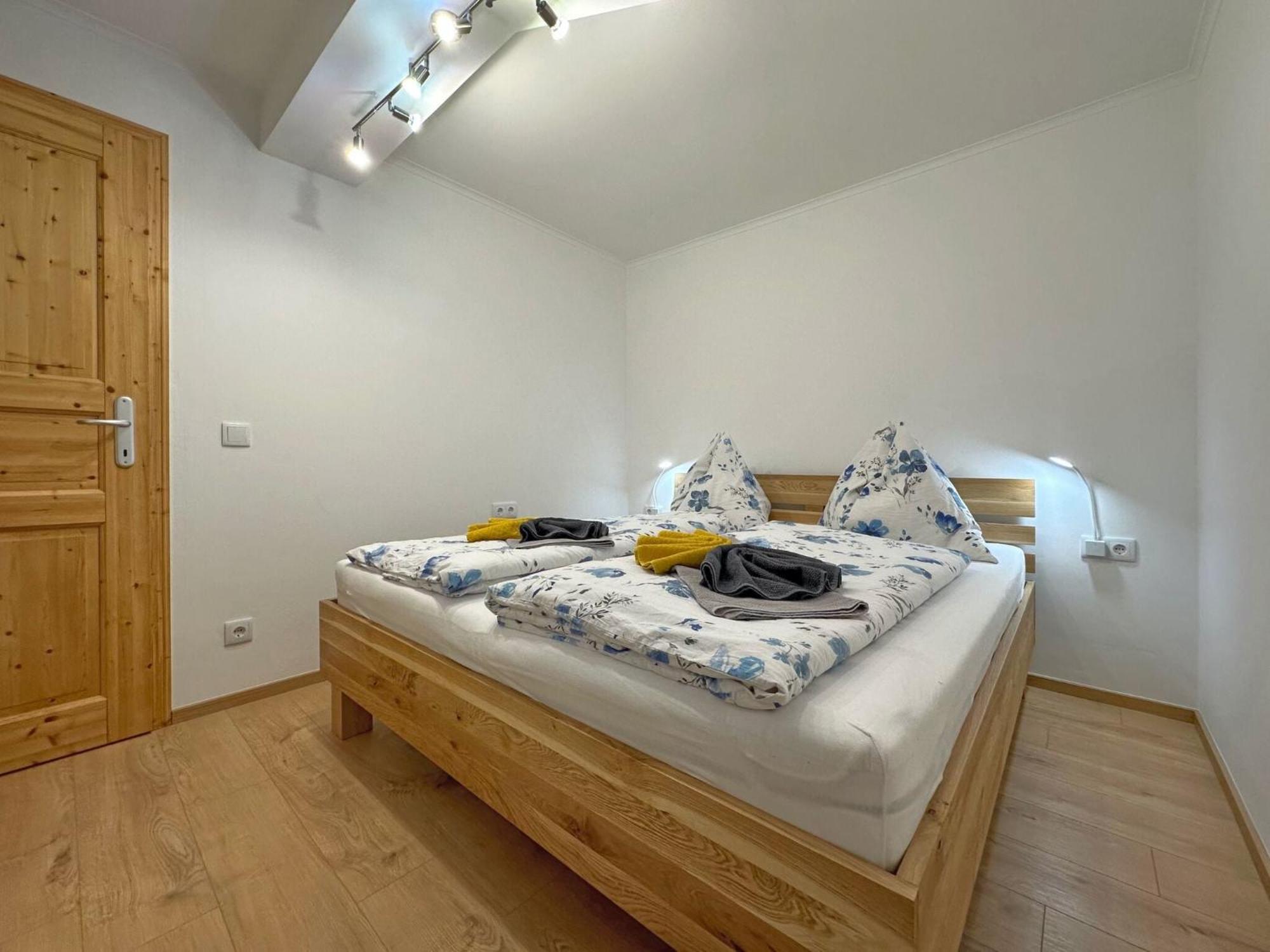 Fantastic Apartment With Terrace Untertauern Buitenkant foto