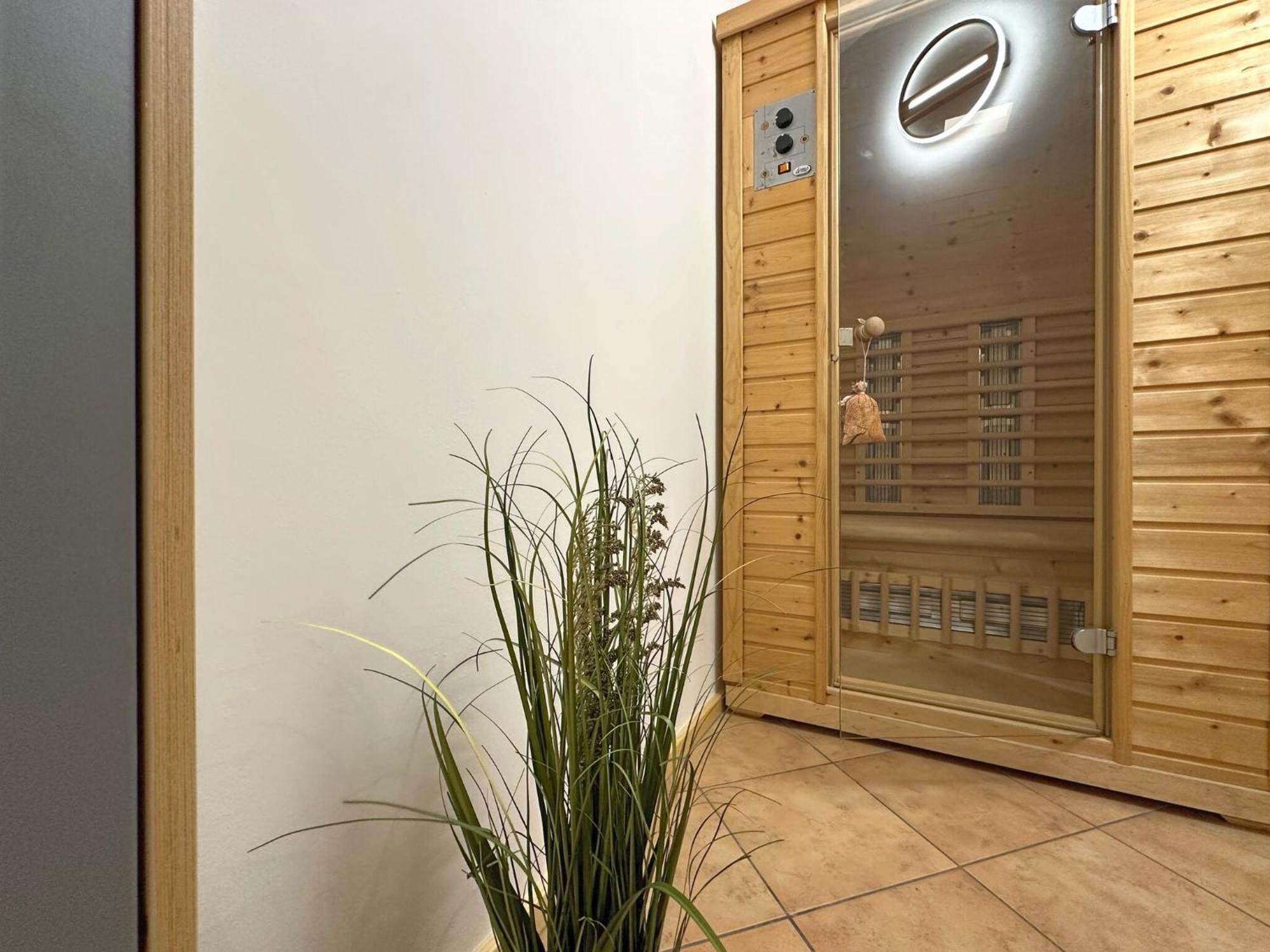 Fantastic Apartment With Terrace Untertauern Buitenkant foto